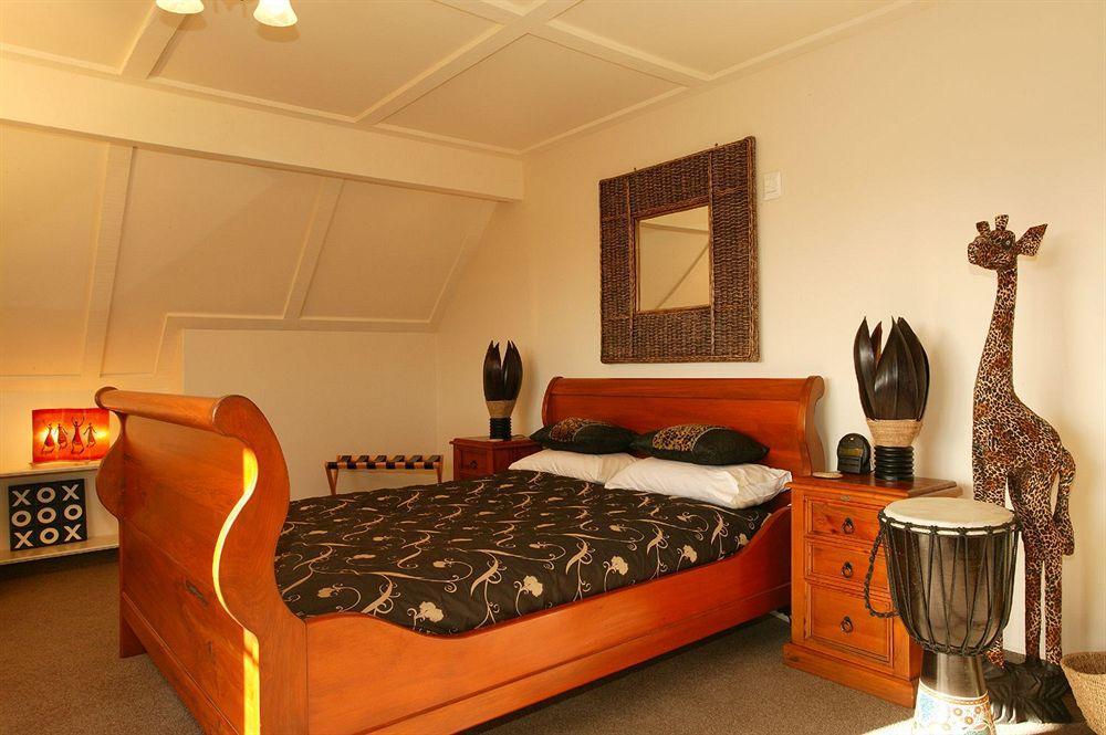Tudor Manor Bed & Breakfast Paraparaumu Kültér fotó