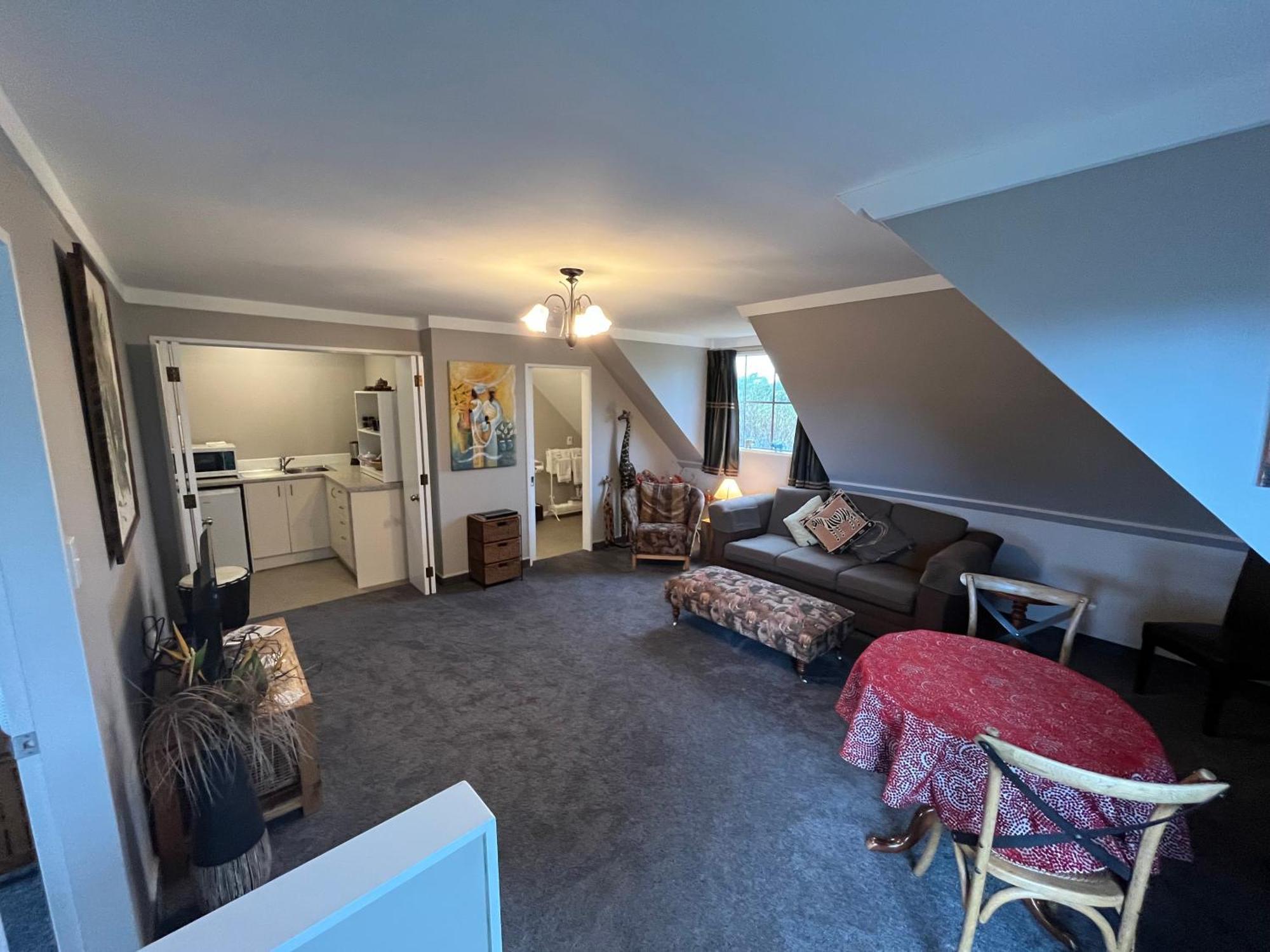 Tudor Manor Bed & Breakfast Paraparaumu Kültér fotó