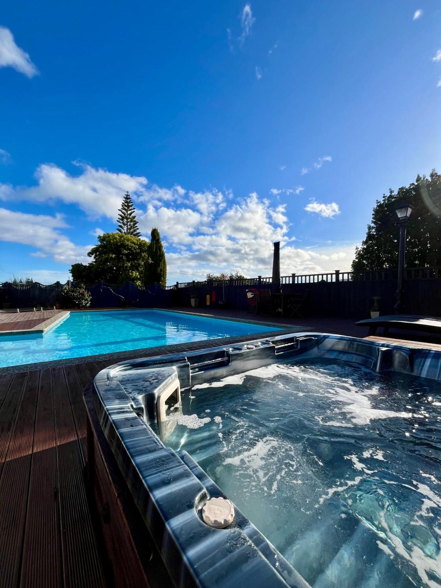 Tudor Manor Bed & Breakfast Paraparaumu Kültér fotó