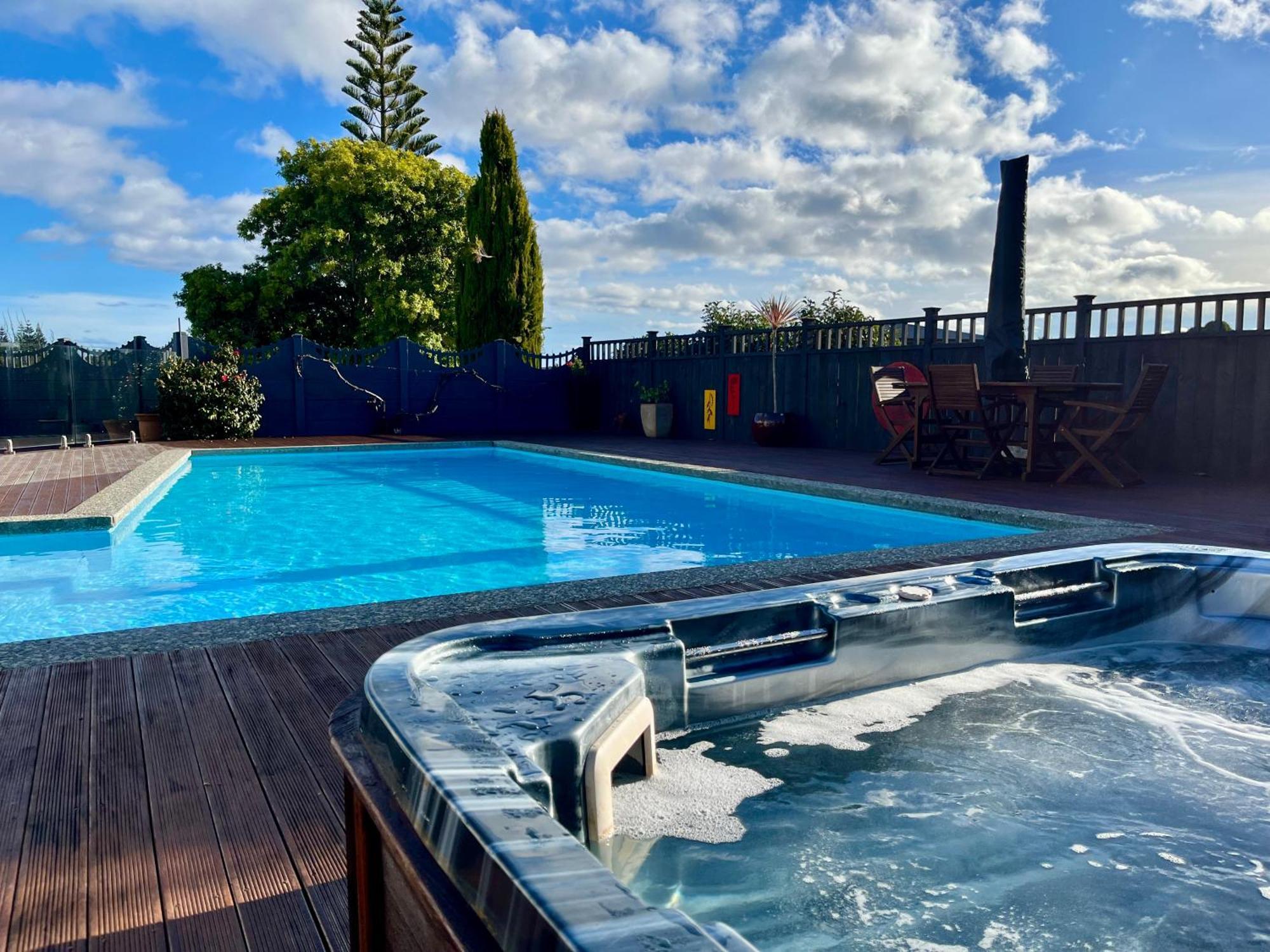 Tudor Manor Bed & Breakfast Paraparaumu Kültér fotó