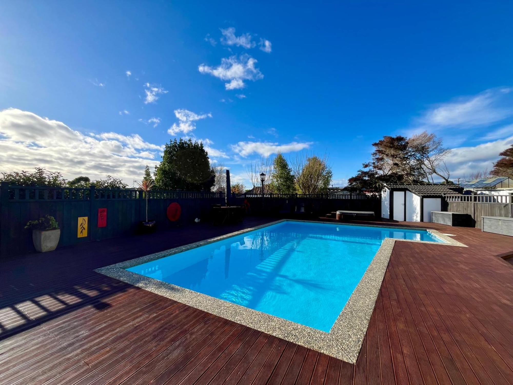 Tudor Manor Bed & Breakfast Paraparaumu Kültér fotó