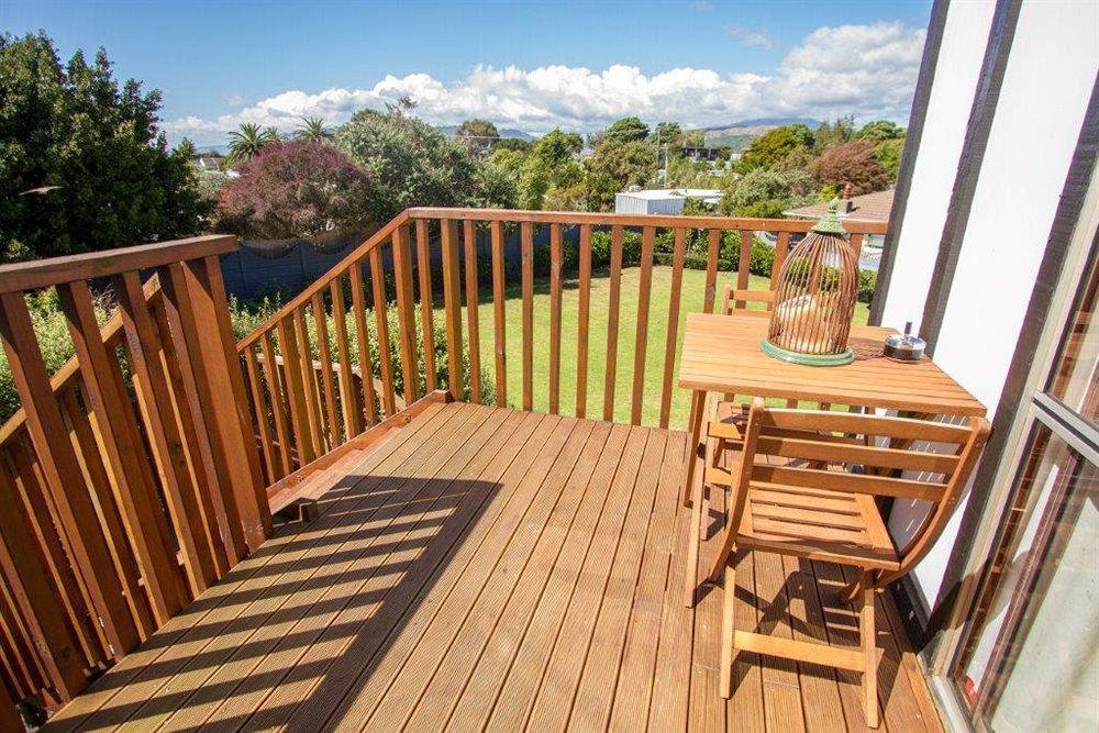 Tudor Manor Bed & Breakfast Paraparaumu Kültér fotó