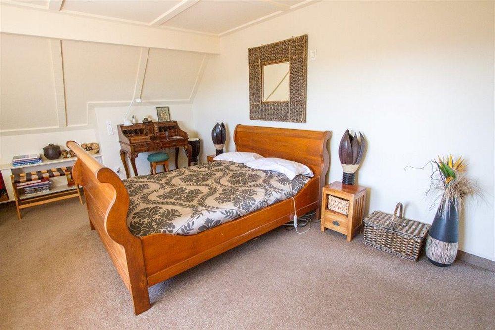 Tudor Manor Bed & Breakfast Paraparaumu Kültér fotó