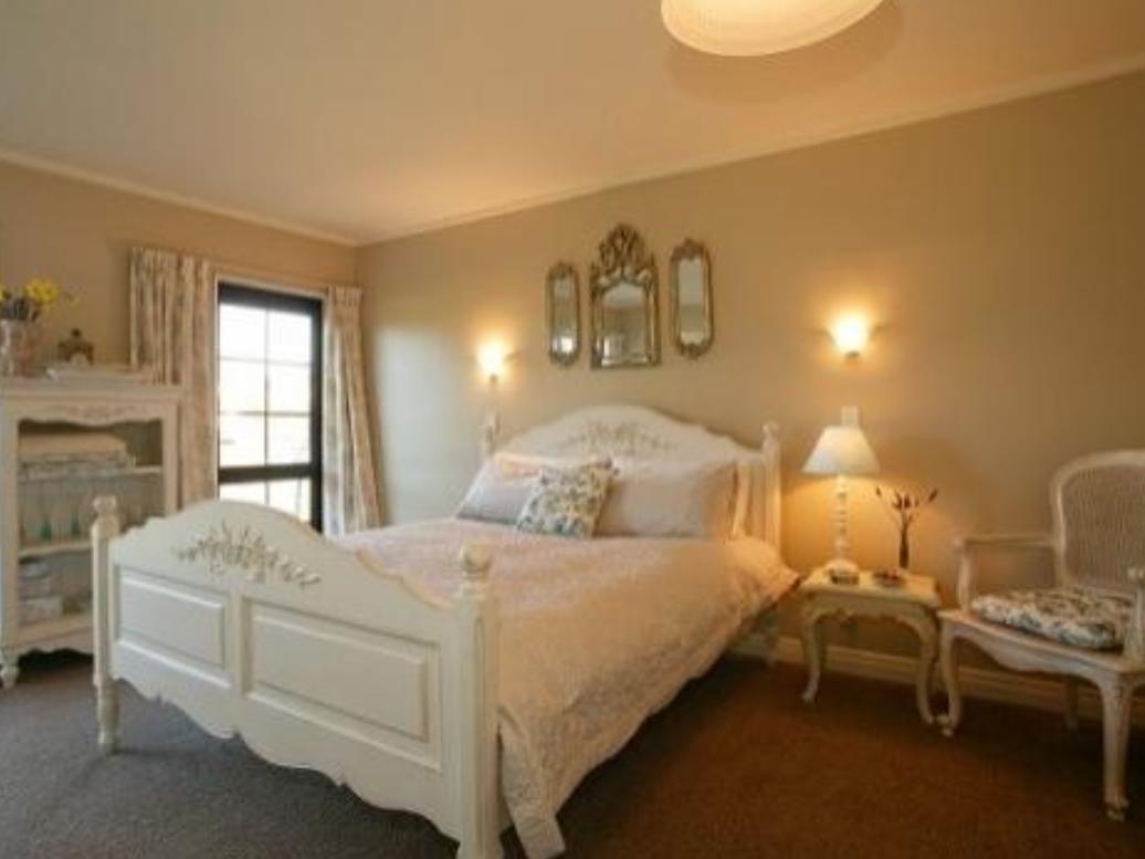 Tudor Manor Bed & Breakfast Paraparaumu Kültér fotó